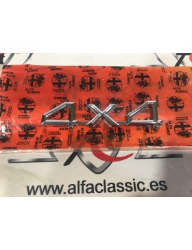 EMBLEMA VERSIÓN “4X4” ALFA...